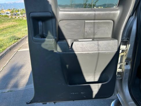 Used 2005 Chevrolet Silverado 2500 LS w/ Heavy-Duty Power Package AWD/4WD image 25