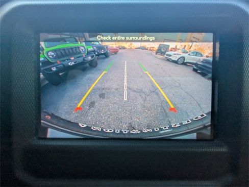 Used 2023 Jeep Wrangler Willys image 21