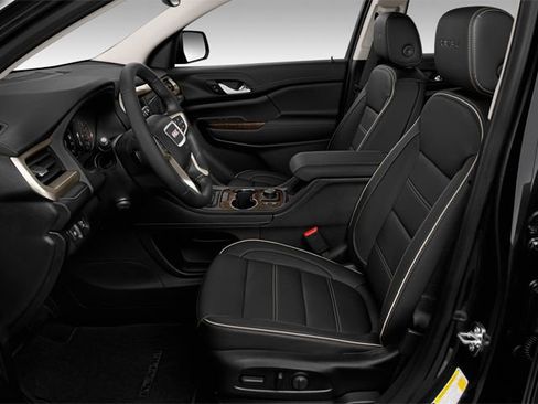 Used 2023 GMC Acadia Denali w/ Black Diamond Edition image 10