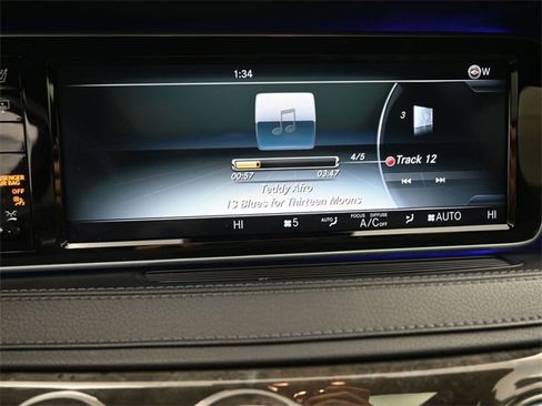 Used 2016 Mercedes-Benz S 550 Sedan image 32