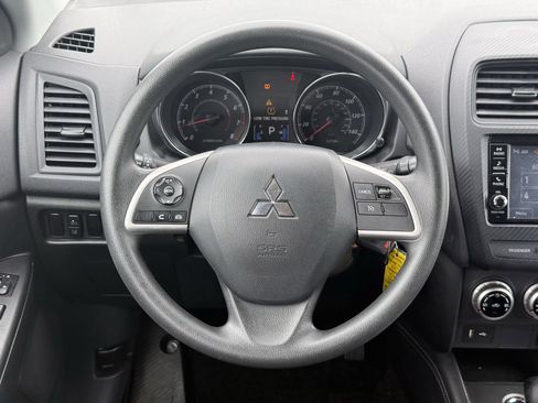 Used 2024 Mitsubishi Outlander Sport AWD image 17