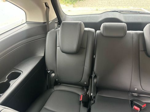 Used 2025 Honda Odyssey EX-L image 11