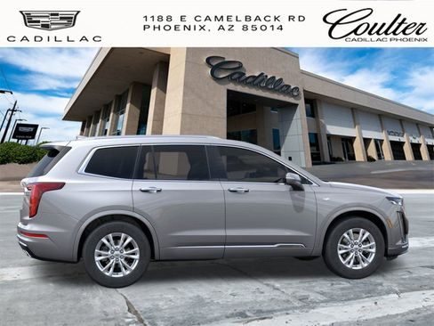 New 2025 Cadillac XT6 Luxury image 5