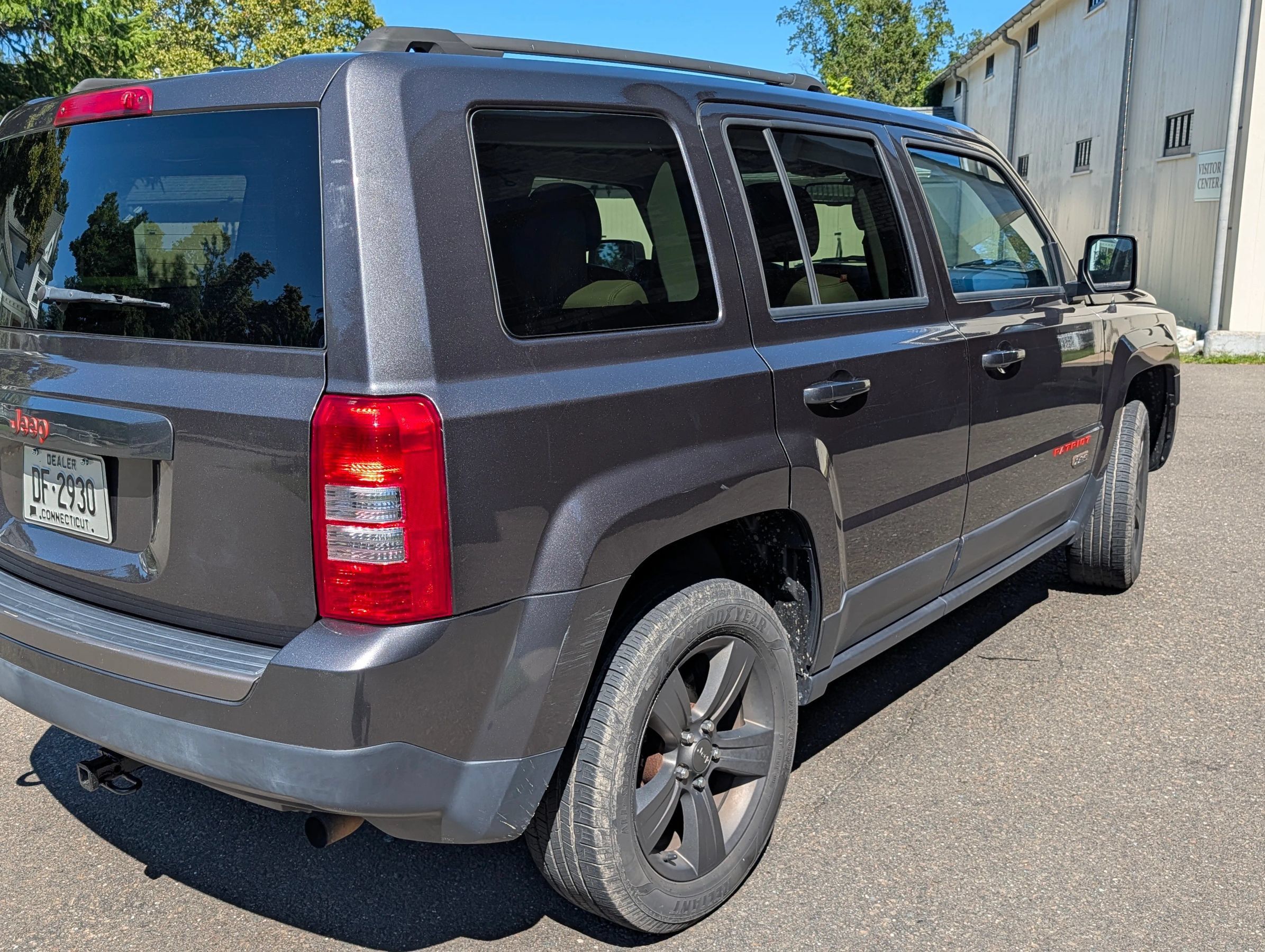Used 2016 Jeep Patriot 75th Anniversary w/ Power Value Group AWD/4WD image 4