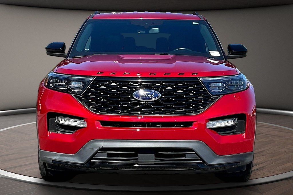 Used 2023 Ford Explorer ST-Line w/ Class IV Trailer Tow Package RWD image 2