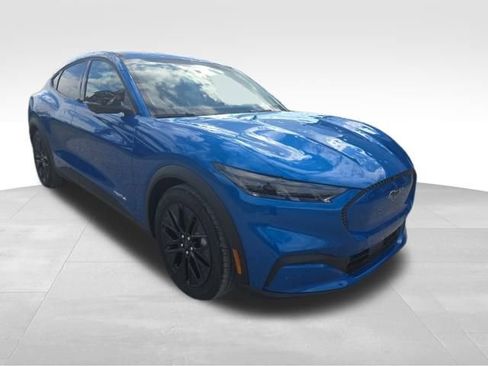 Used 2025 Ford Mustang Mach-E Select w/ Comfort Package Lite image 1