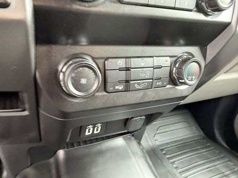 Used 2020 Ford F150 XLT w/ Trailer Tow Package image 27