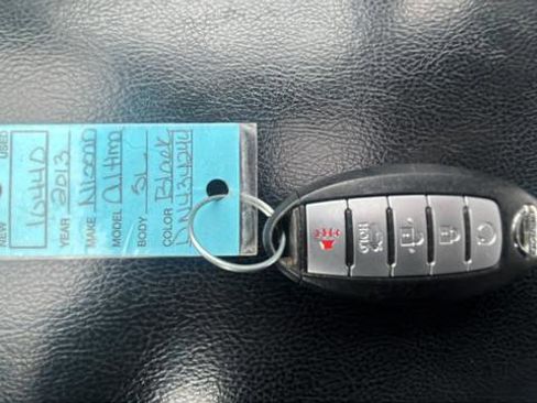 Used 2013 Nissan Altima 2.5 SL w/ Technology Pkg image 30