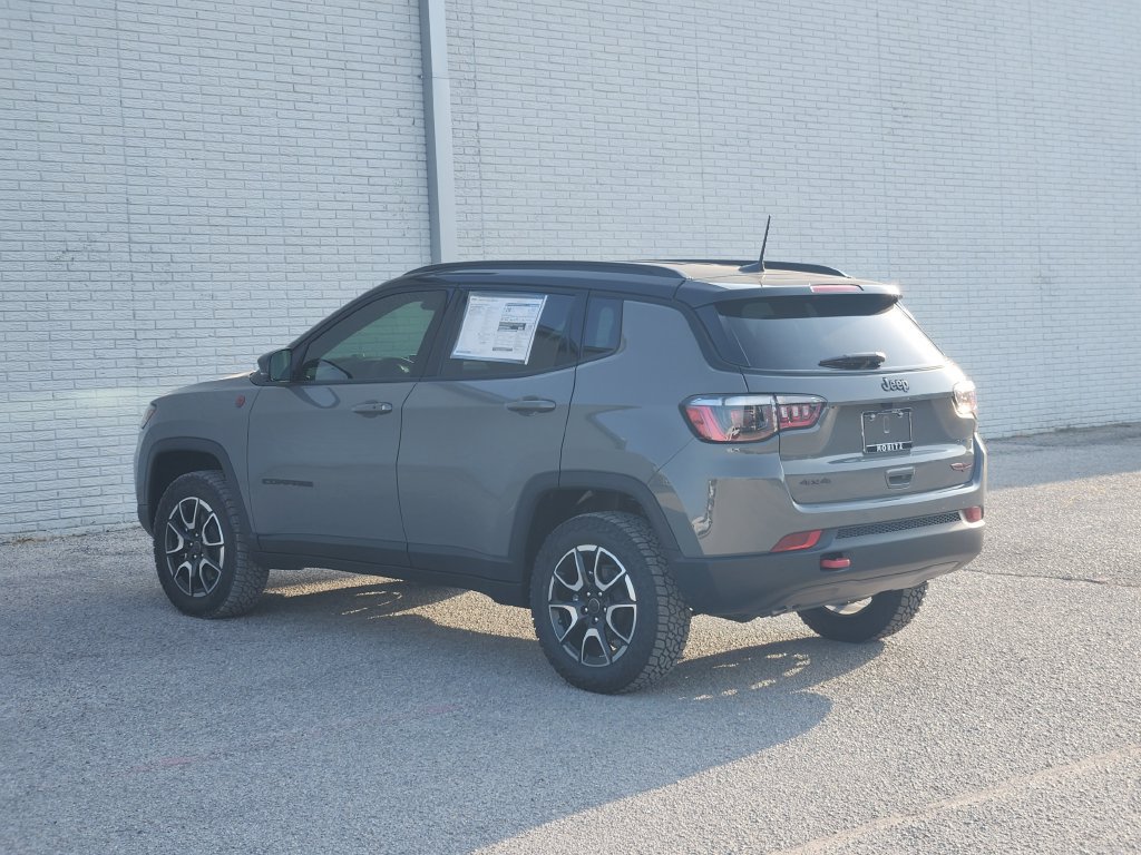 New 2026 Jeep Compass Trailhawk AWD/4WD image 3