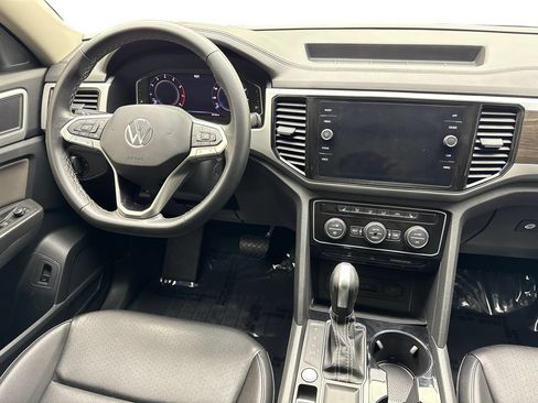 Used 2023 Volkswagen Atlas SE w/ Panoramic Sunroof Package FWD image 56
