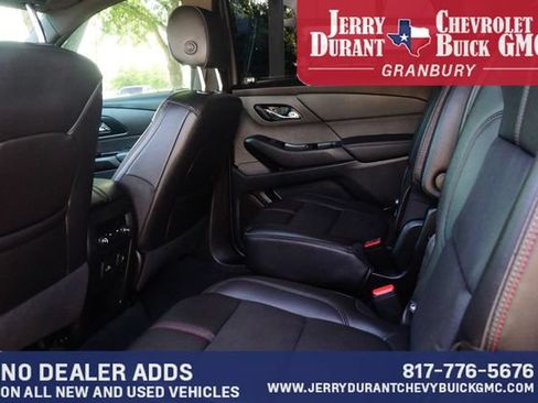 Used 2023 Chevrolet Traverse RS FWD image 21