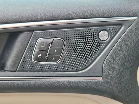 Used 2019 Ford Edge Titanium w/ Equipment Group 301A AWD/4WD image 29