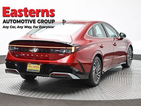 Used 2025 Hyundai Sonata SEL FWD image 5