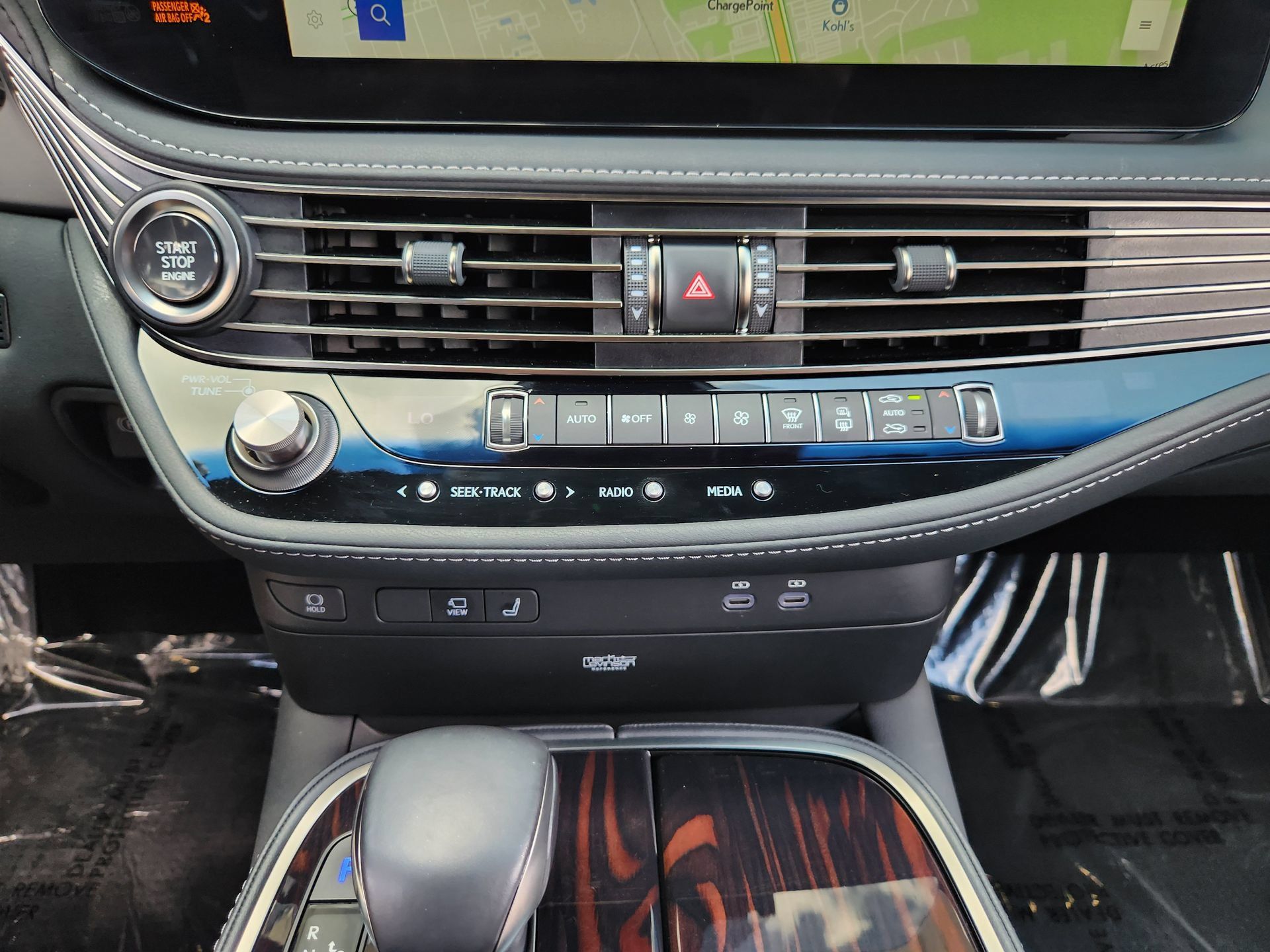 Used 2023 Lexus LS 500 w/ Interior Upgrade Package RWD image 20