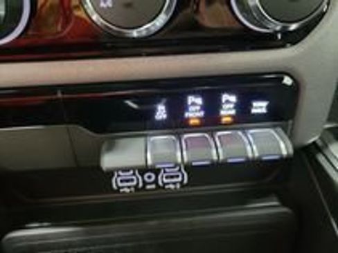 New 2026 RAM 1500 Big Horn AWD/4WD image 14