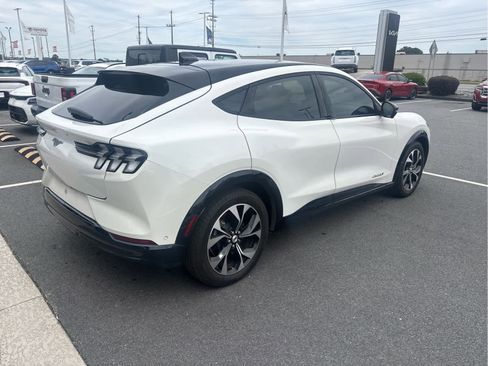 Used 2021 Ford Mustang Mach-E Premium image 5