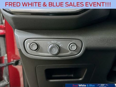 Used 2023 Chevrolet TrailBlazer LT w/ Convenience Package FWD image 7