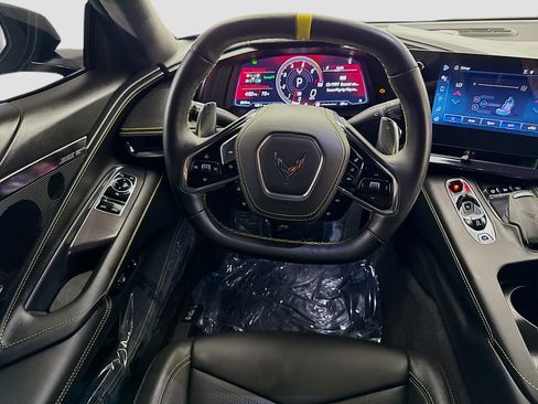 Used 2025 Chevrolet Corvette Stingray Premium Cpe w/ Z51 Performance Package RWD image 24