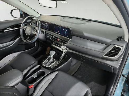 Certified 2025 Kia Seltos EX AWD/4WD image 23
