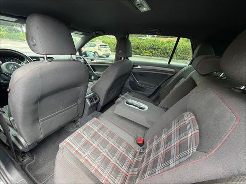 Used 2018 Volkswagen GTI S FWD image 21