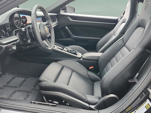 Certified 2024 Porsche 911 Carrera S image 9