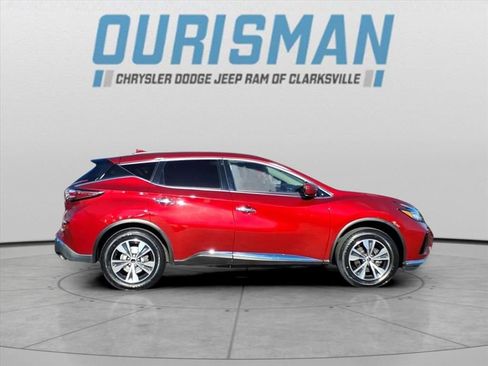 Used 2020 Nissan Murano SV image 2