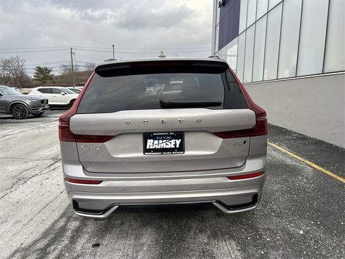 New 2026 Volvo XC60 B5 Plus w/ Climate Package image 7