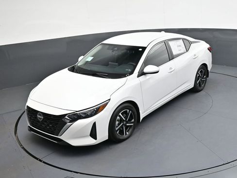 Certified 2025 Nissan Sentra SV w/ All-Weather Package FWD image 27