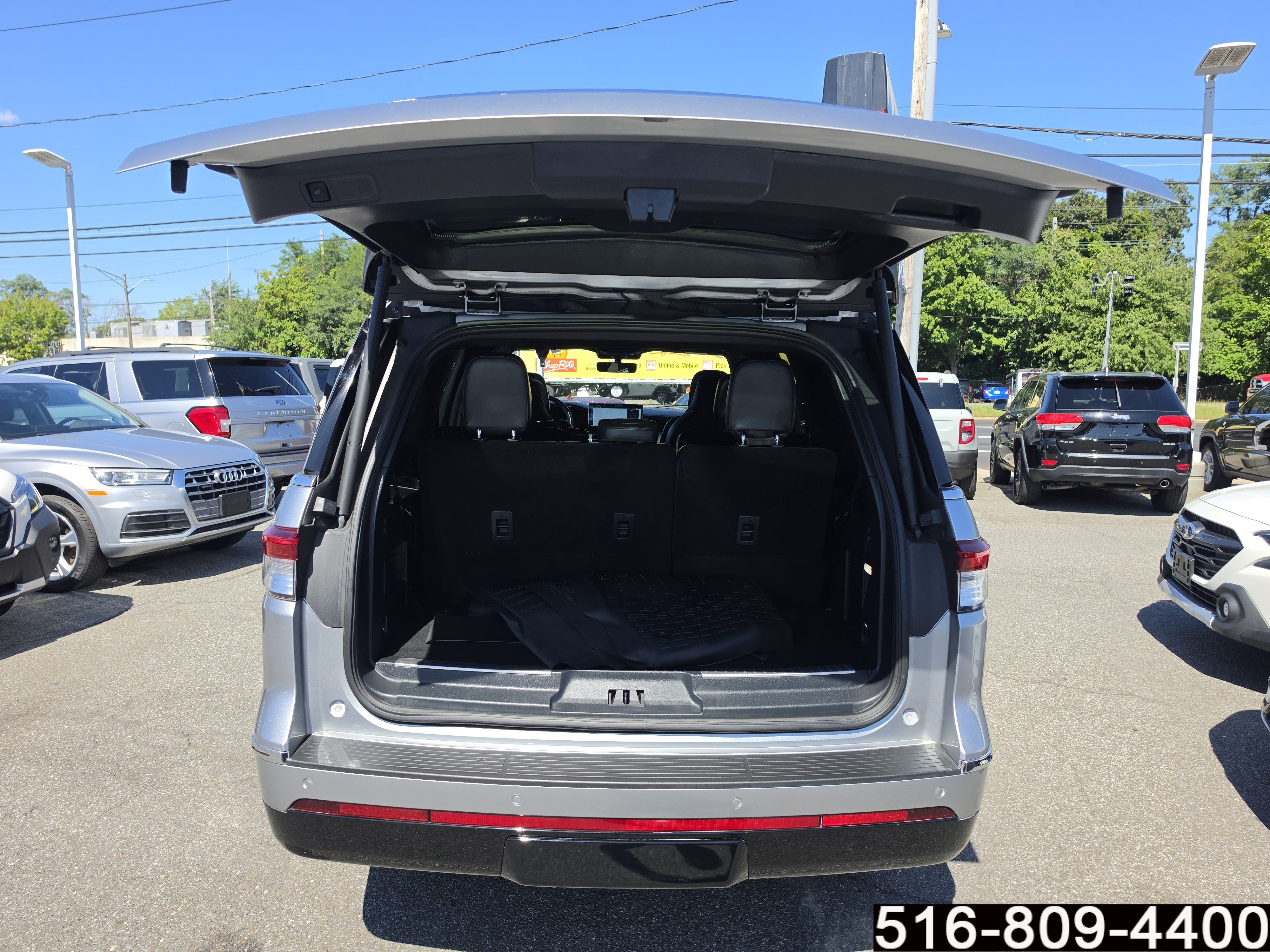 Used 2023 Lincoln Navigator Reserve AWD/4WD image 31