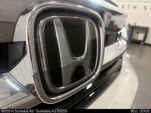Used 2021 Honda Pilot Touring image 32