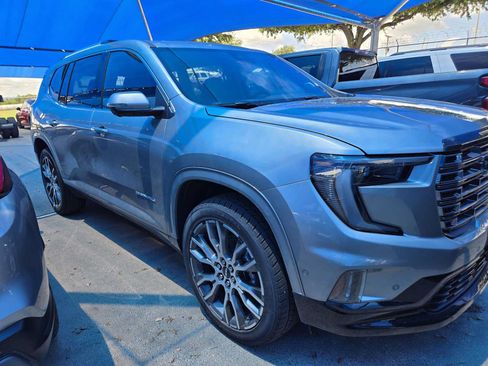 Used 2026 GMC Acadia Denali Ultimate w/ LPO, All-Weather Package AWD/4WD image 2