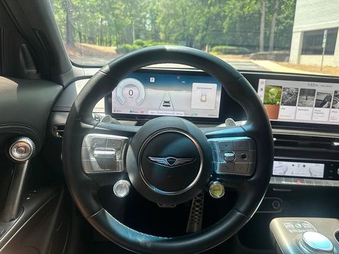 Used 2023 Genesis GV60 Performance AWD/4WD image 9