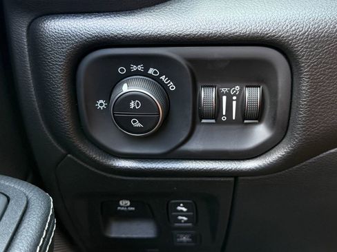 New 2026 RAM 1500 Laramie w/ Advanced Safety Group II AWD/4WD image 21