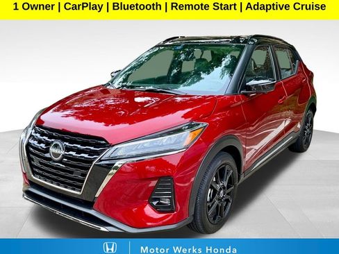 Used 2023 Nissan Kicks SV image 1