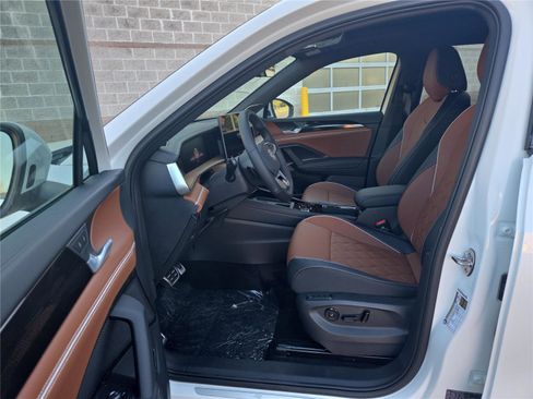 New 2026 Volkswagen Tiguan SEL R-Line image 13