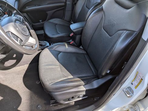 Used 2021 Jeep Compass Limited image 19