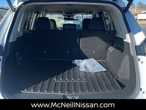 New 2026 Nissan Rogue SV image 30