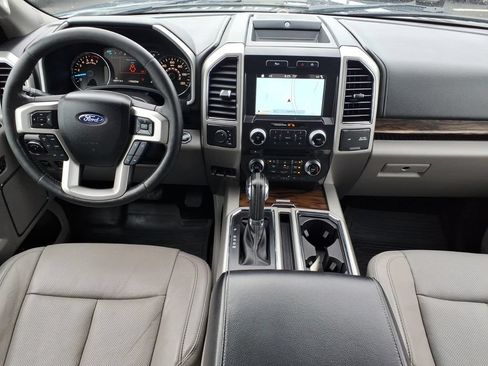 Used 2018 Ford F150 Lariat w/ Equipment Group 502A Luxury AWD/4WD image 15