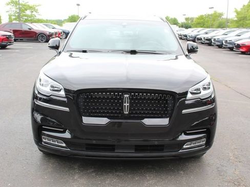 Certified 2023 Lincoln Aviator Reserve w/ Equipment Group 201A AWD/4WD image 10