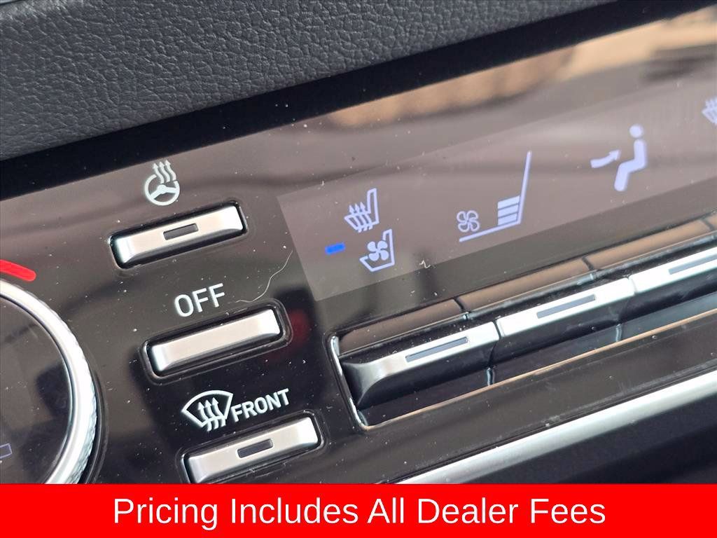 Used 2023 Hyundai Sonata Limited w/ Cargo Package FWD image 20
