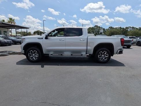 Used 2022 GMC Sierra 1500 SLT AWD/4WD image 8