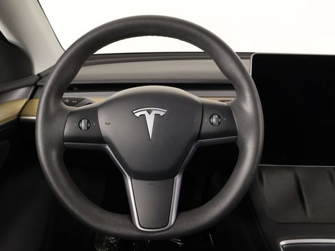 Used 2023 Tesla Model Y Long Range AWD/4WD image 8
