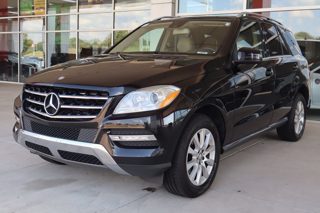 Used 2015 Mercedes-Benz ML 250 BlueTEC 4MATIC image 3