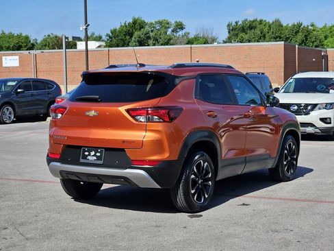 Used 2023 Chevrolet TrailBlazer LT w/ Convenience Package FWD image 4