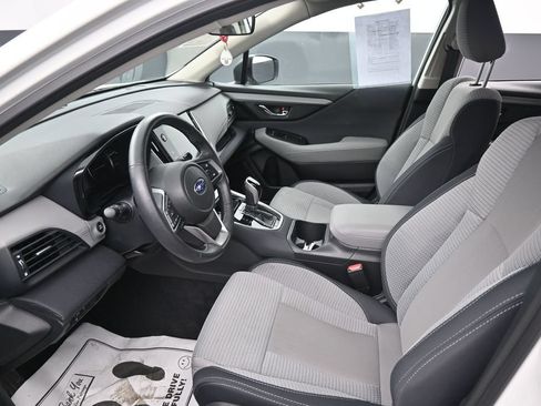 Used 2025 Subaru Outback Premium AWD/4WD image 26