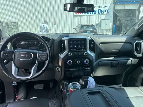 Used 2020 GMC Sierra 1500 SLT w/ SLT Convenience Package AWD/4WD image 9