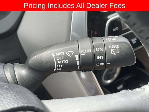 Used 2023 Toyota Venza Limited AWD/4WD image 29