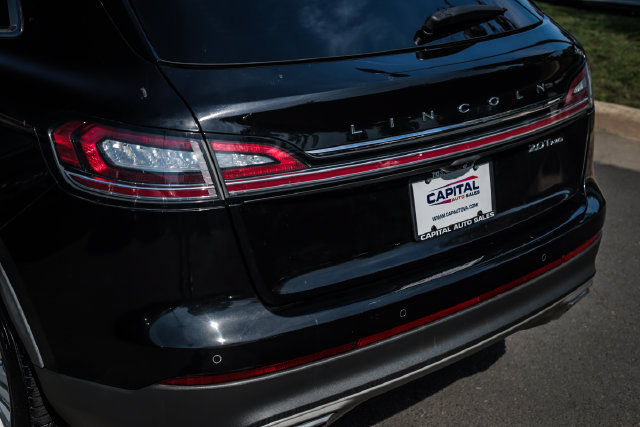 Used 2019 Lincoln Nautilus Premier AWD/4WD image 19