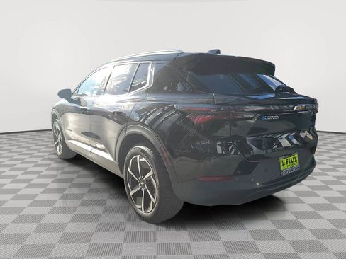 New 2026 Chevrolet Equinox EV LT image 4