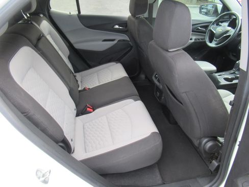 Used 2018 Chevrolet Equinox LT FWD image 28